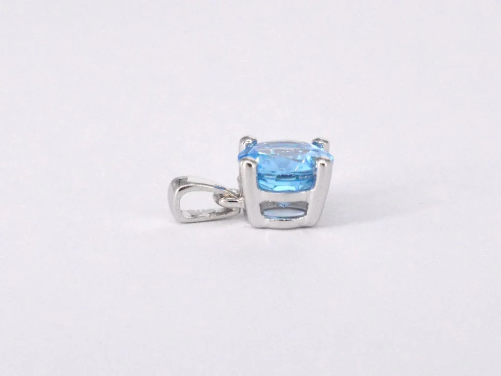 White gold pendant with topaz - Image 5