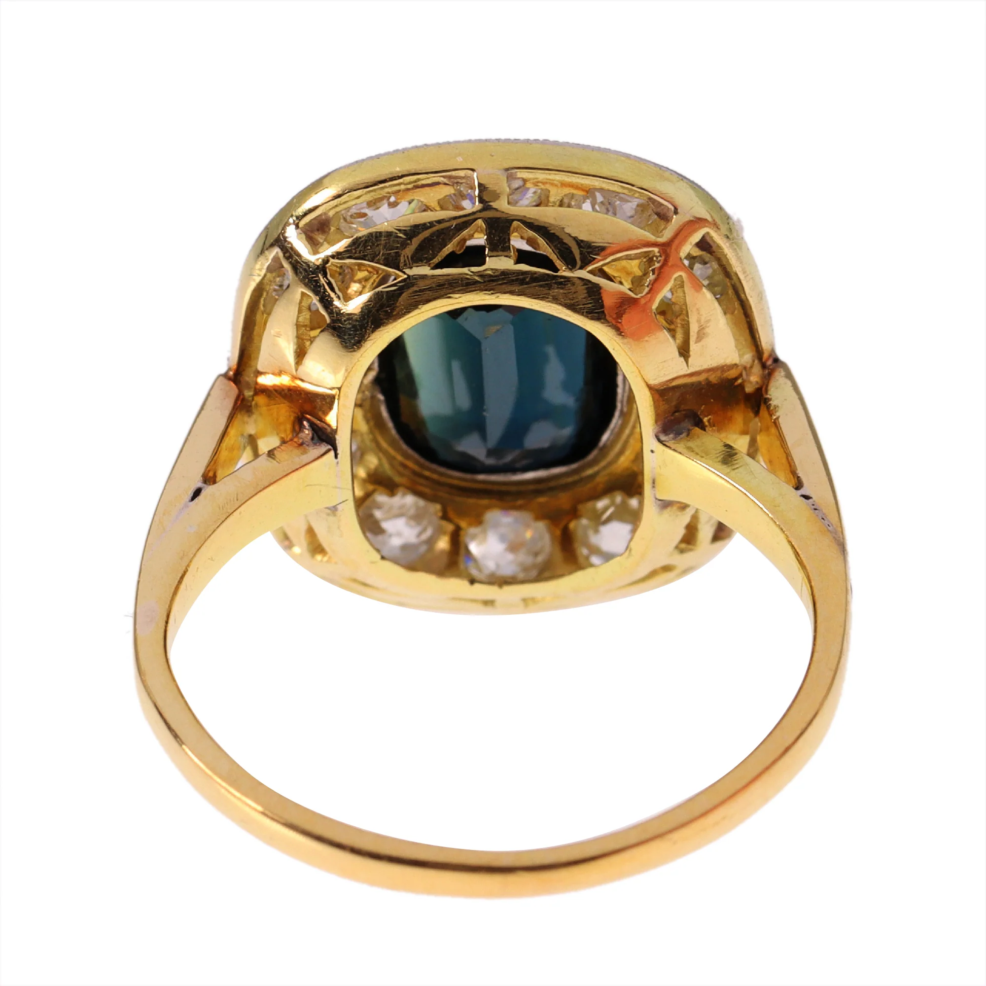 Old World Charm: a Belgian vintage ring for a timeless bond - Image 13