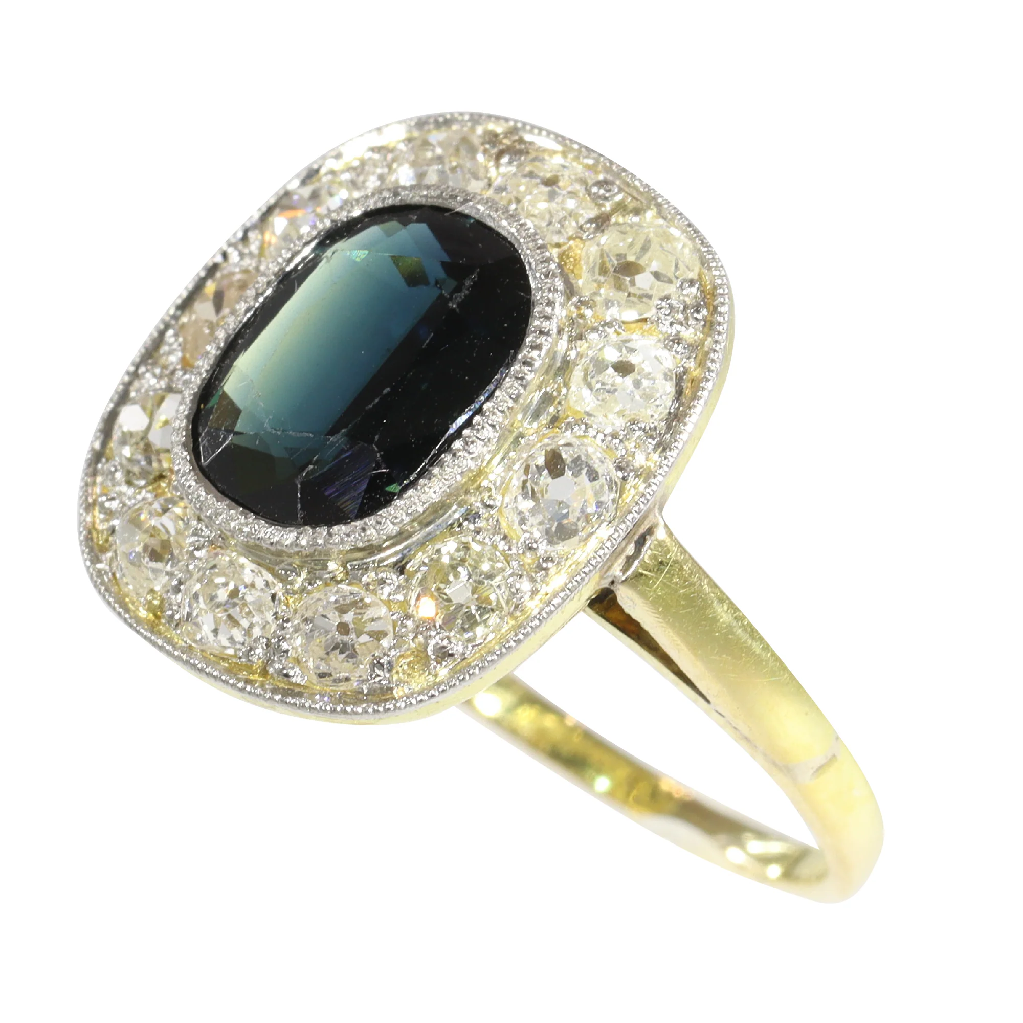Old World Charm: a Belgian vintage ring for a timeless bond - Image 7