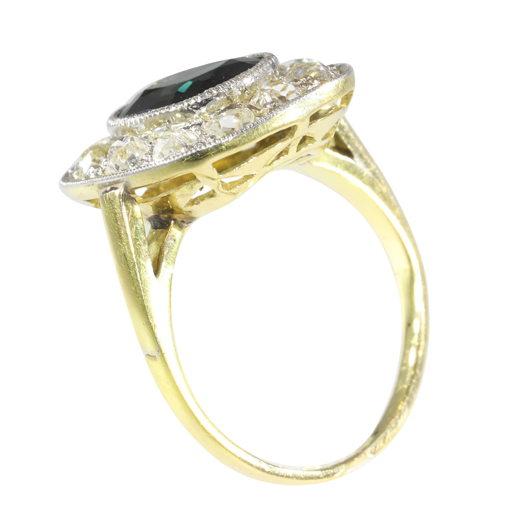 Old World Charm: a Belgian vintage ring for a timeless bond - Image 9