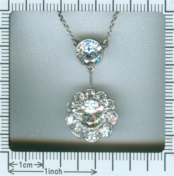 Rêverie Art Deco: Old-cut diamond pendant from the 1950s with an elegance of 4.27 ct - Image 13