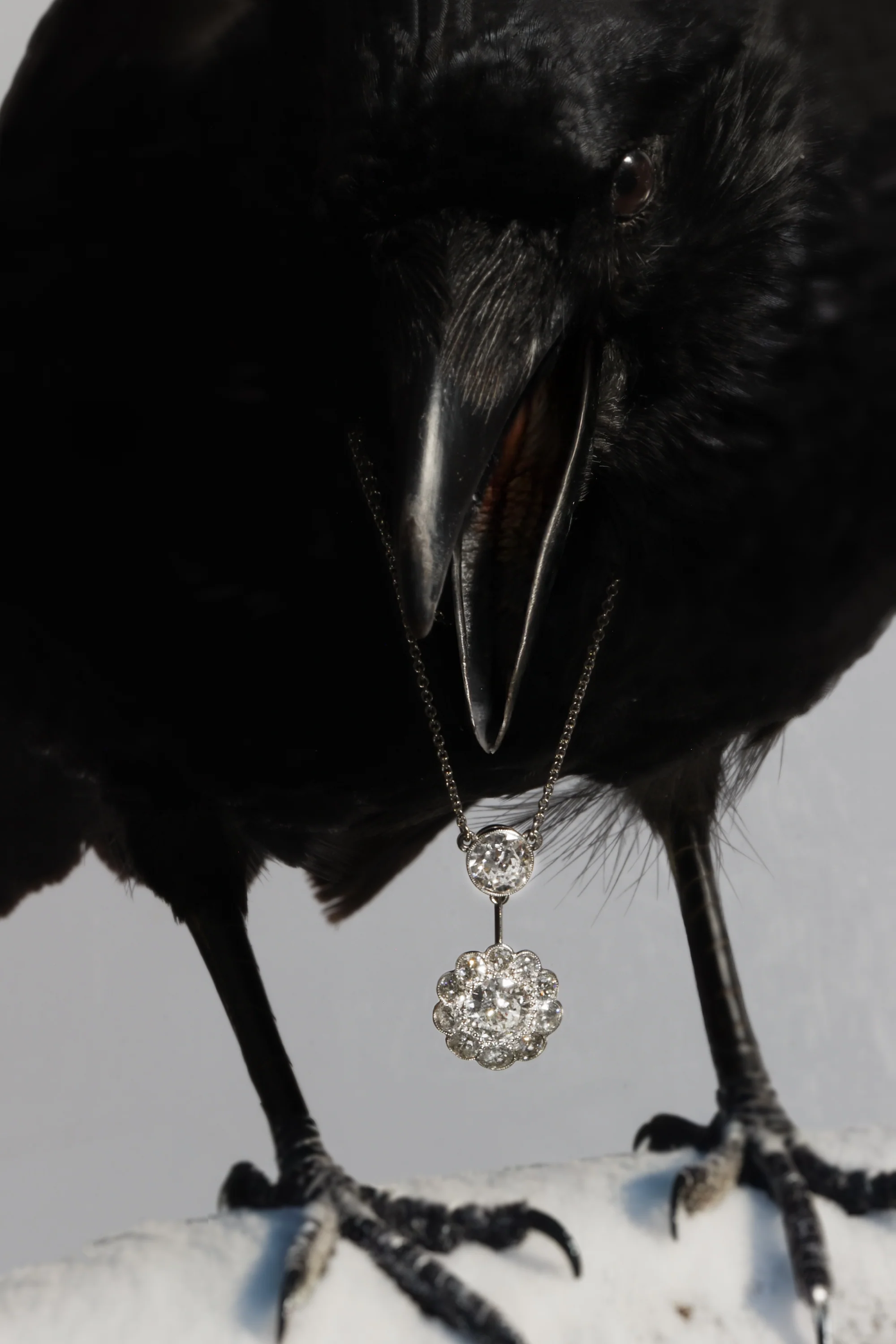 Rêverie Art Deco: Old-cut diamond pendant from the 1950s with an elegance of 4.27 ct - Image 7