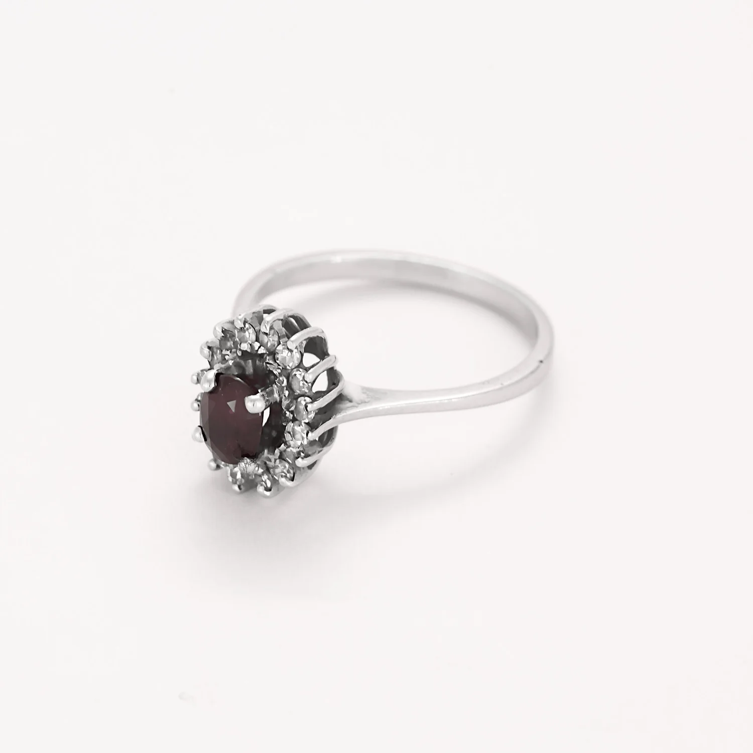 White gold ring Daisy with diamonds and rubies - Image 3
