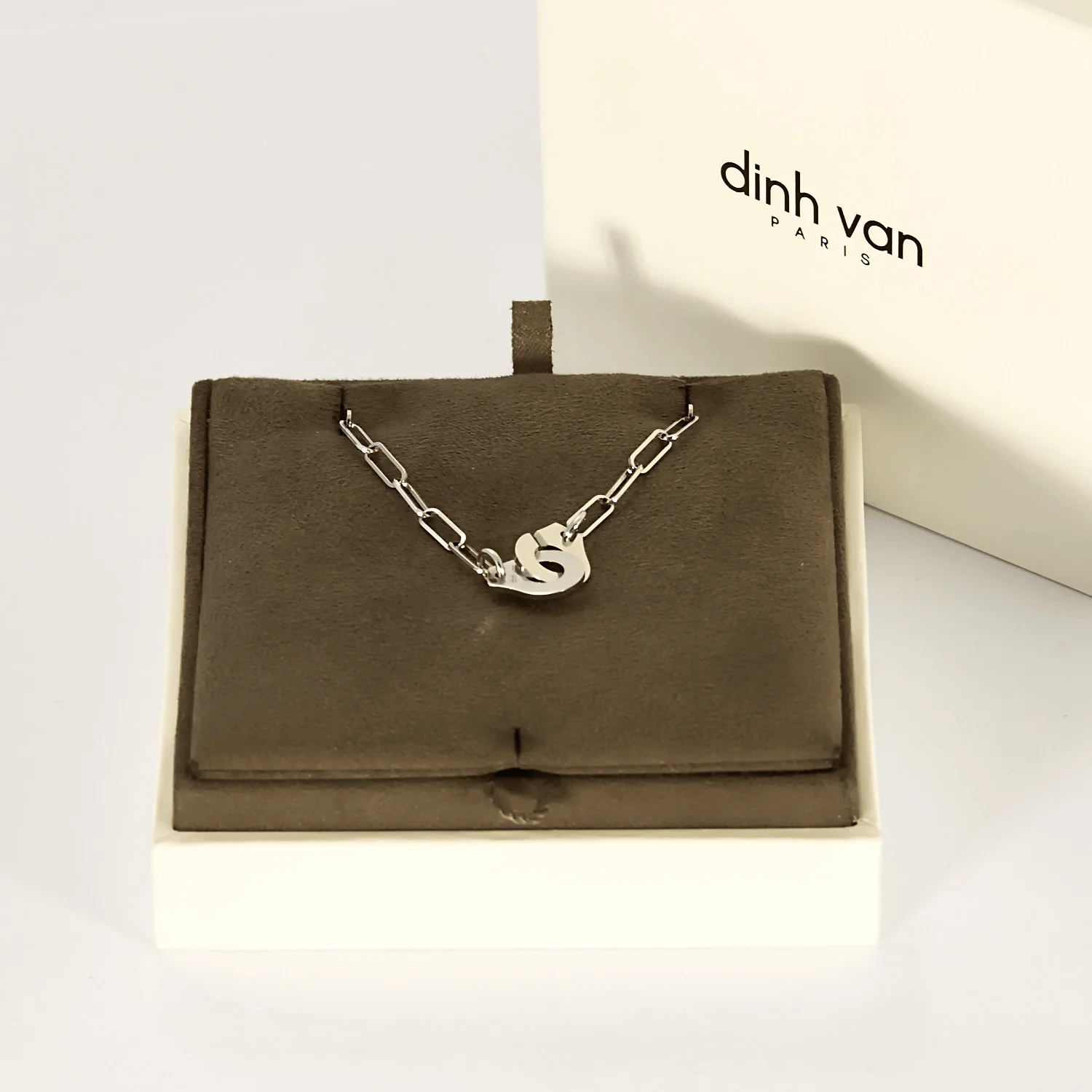 DINH VAN - R10 handcuff necklace in white gold - Image 3
