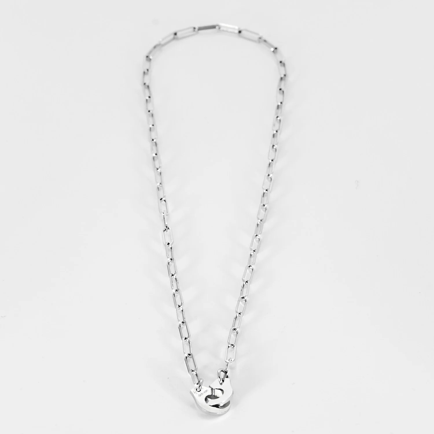 DINH VAN - R10 handcuff necklace in white gold - Image 4