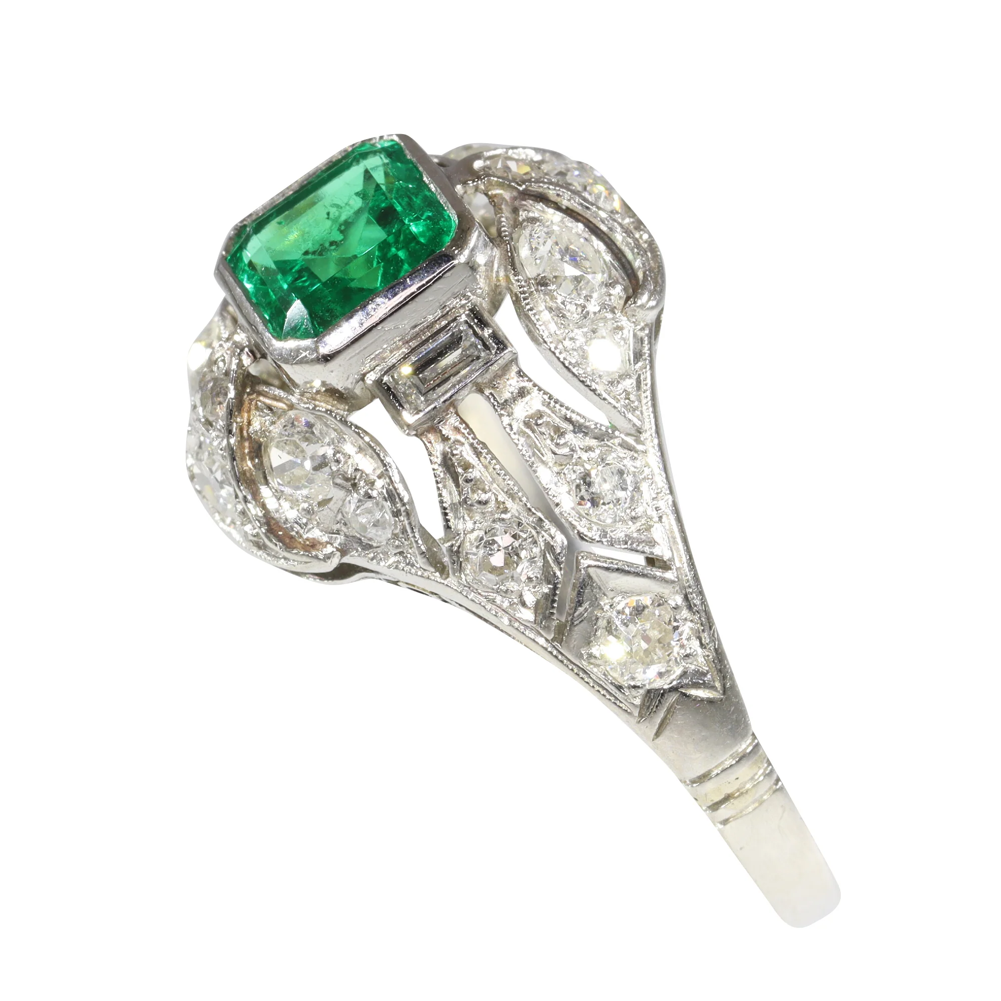 Verdant Vintage: Ring in Colombian emerald and old-cut diamond from 1920 - Image 10