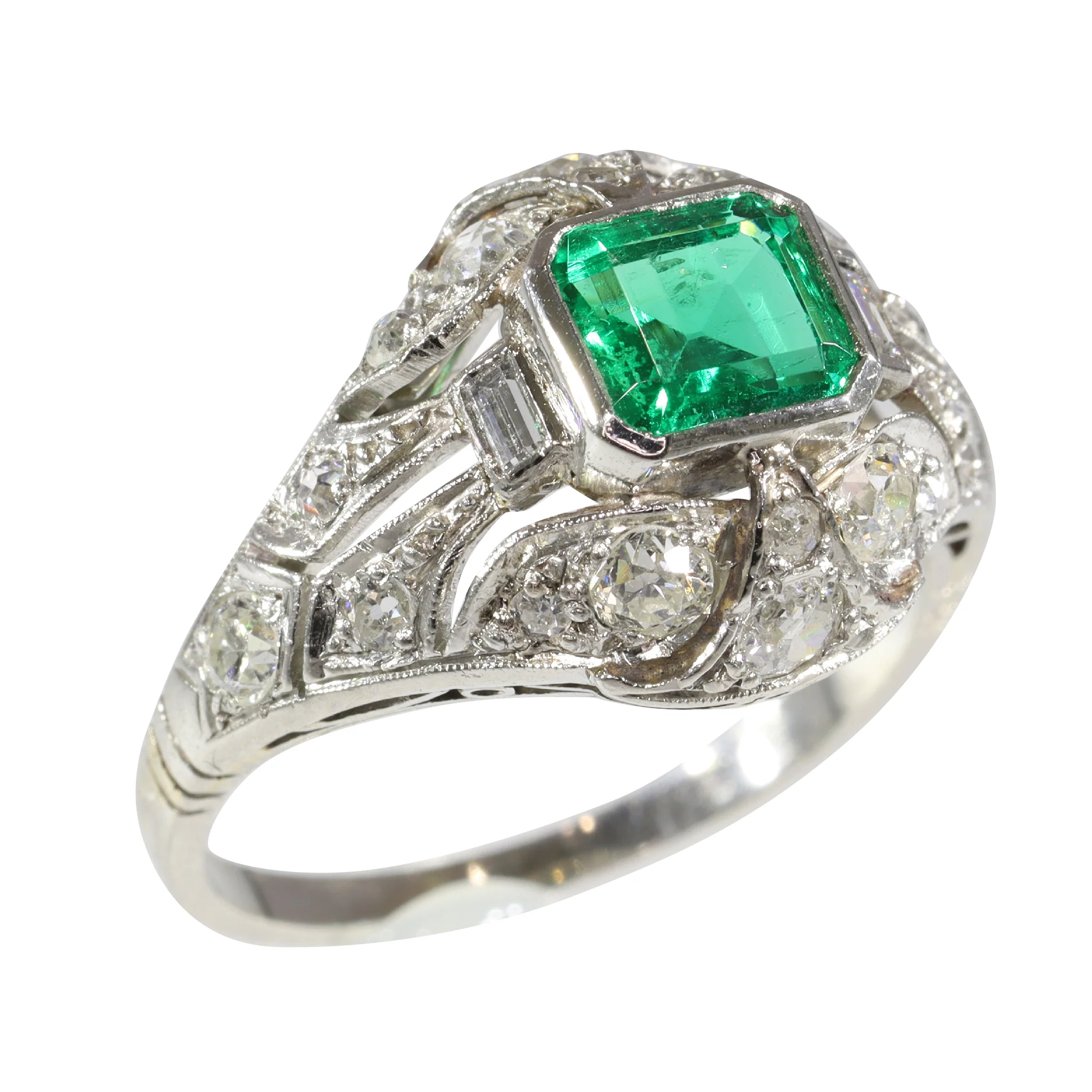 Verdant Vintage: Ring in Colombian emerald and old-cut diamond from 1920 - Image 13
