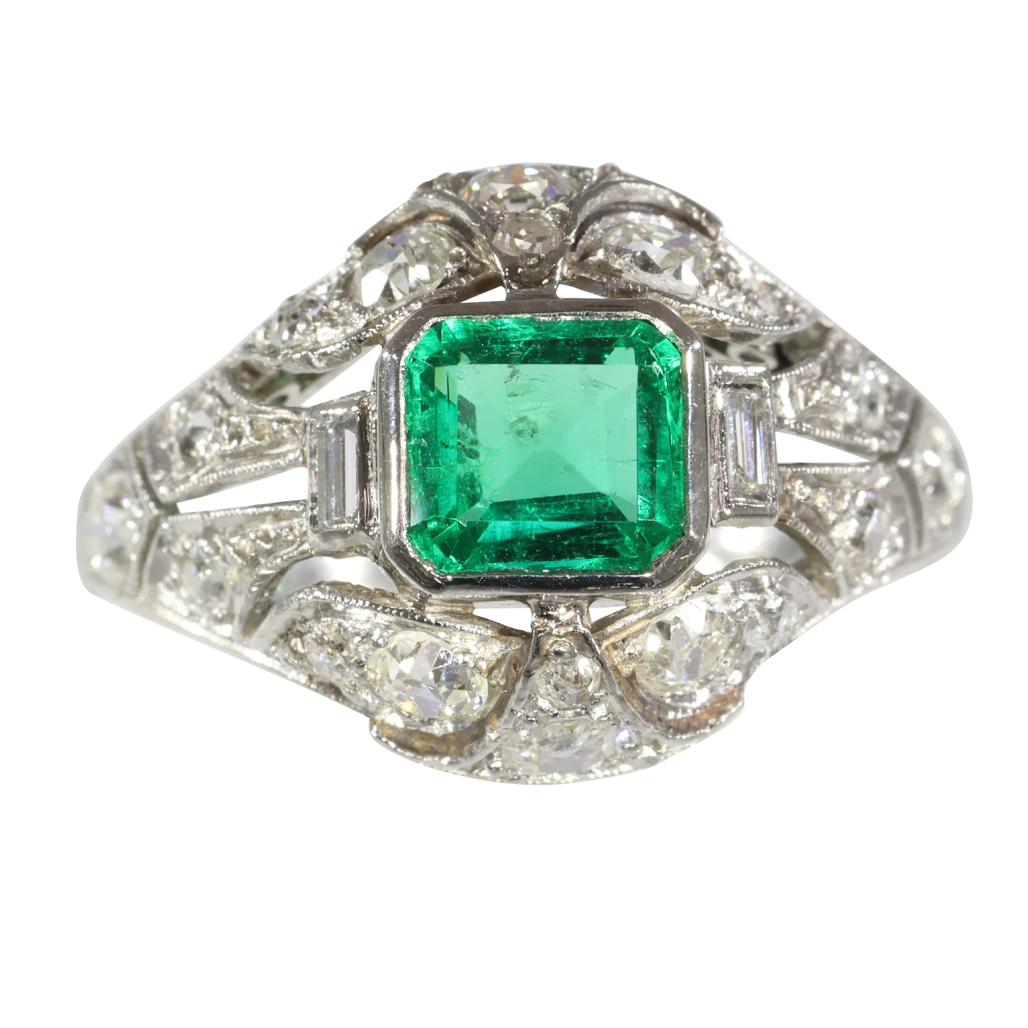 Verdant Vintage: Ring in Colombian emerald and old-cut diamond from 1920 - Image 6