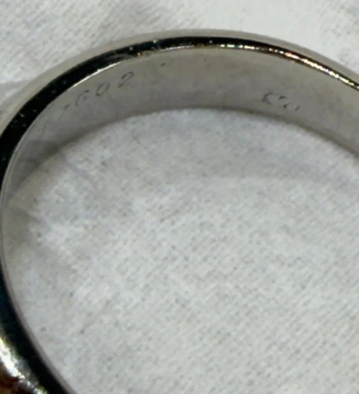 English shank ring branded Cartier in white gold and diamond - Image 5