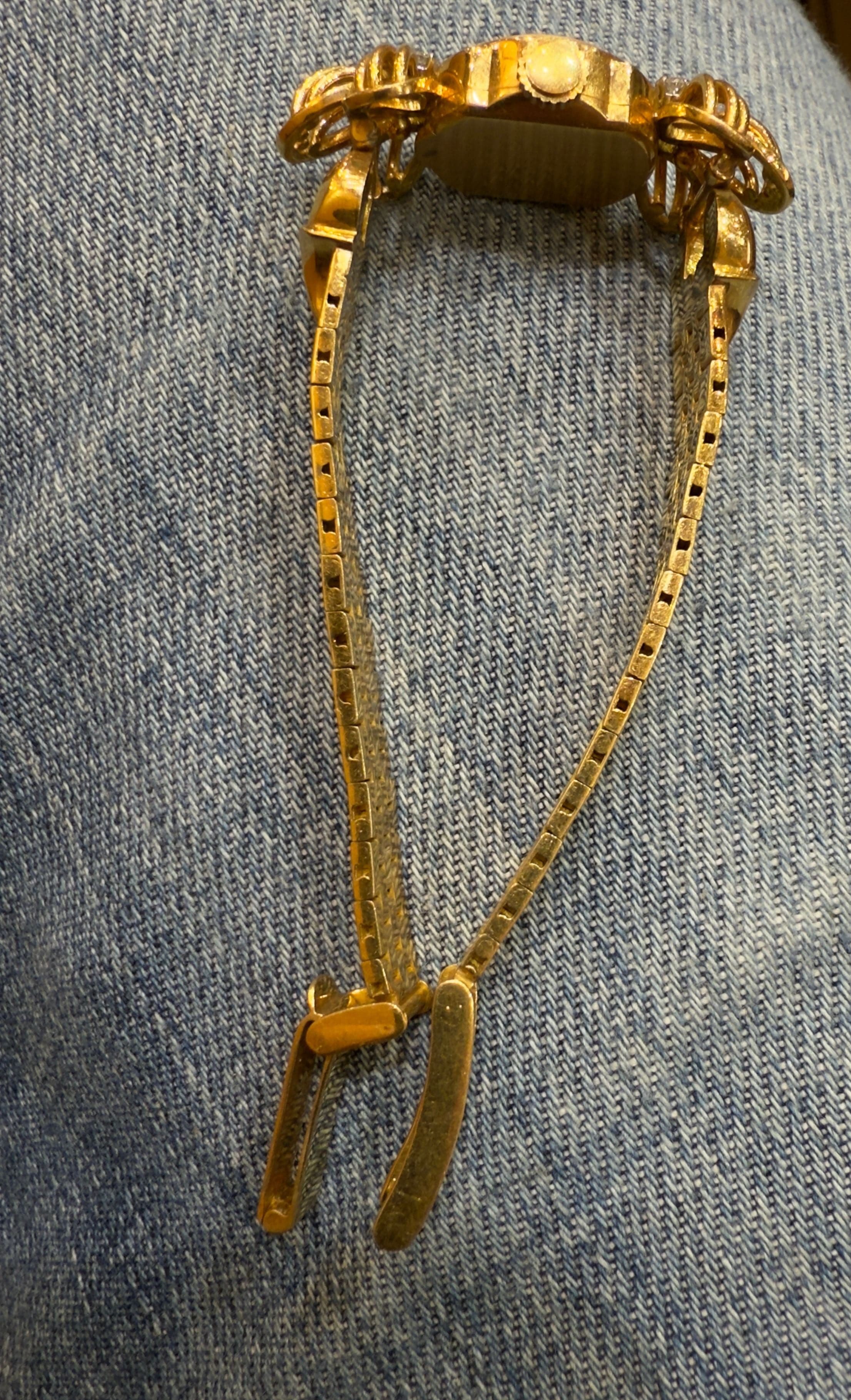 Vintage Omega women's watch in gold and diamonds - Image 3