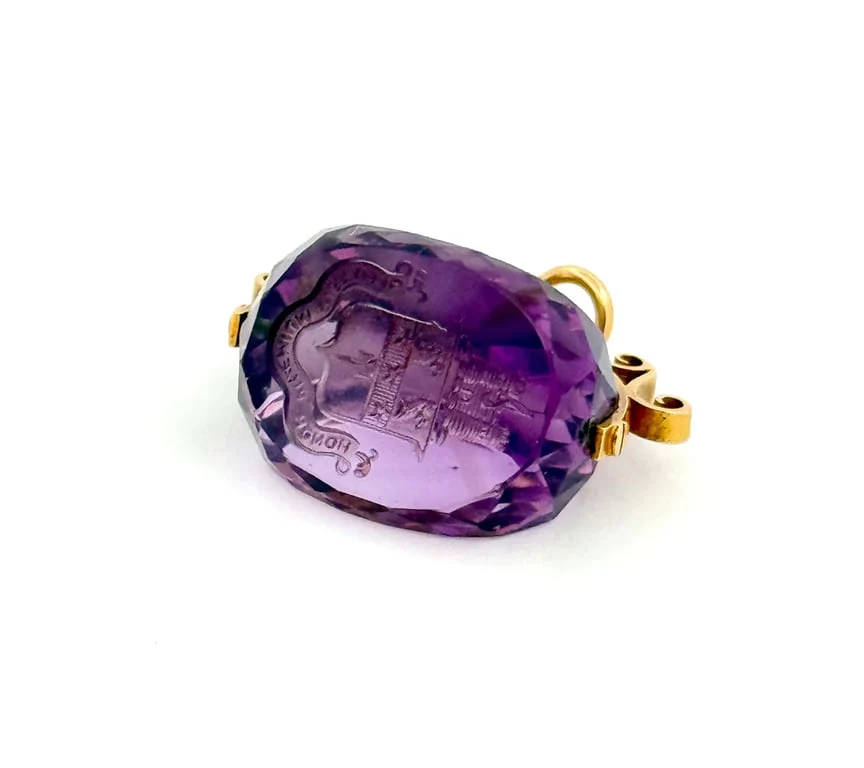 Antique heraldic pendant in engraved amethyst and 18-carat gold  - Image 3