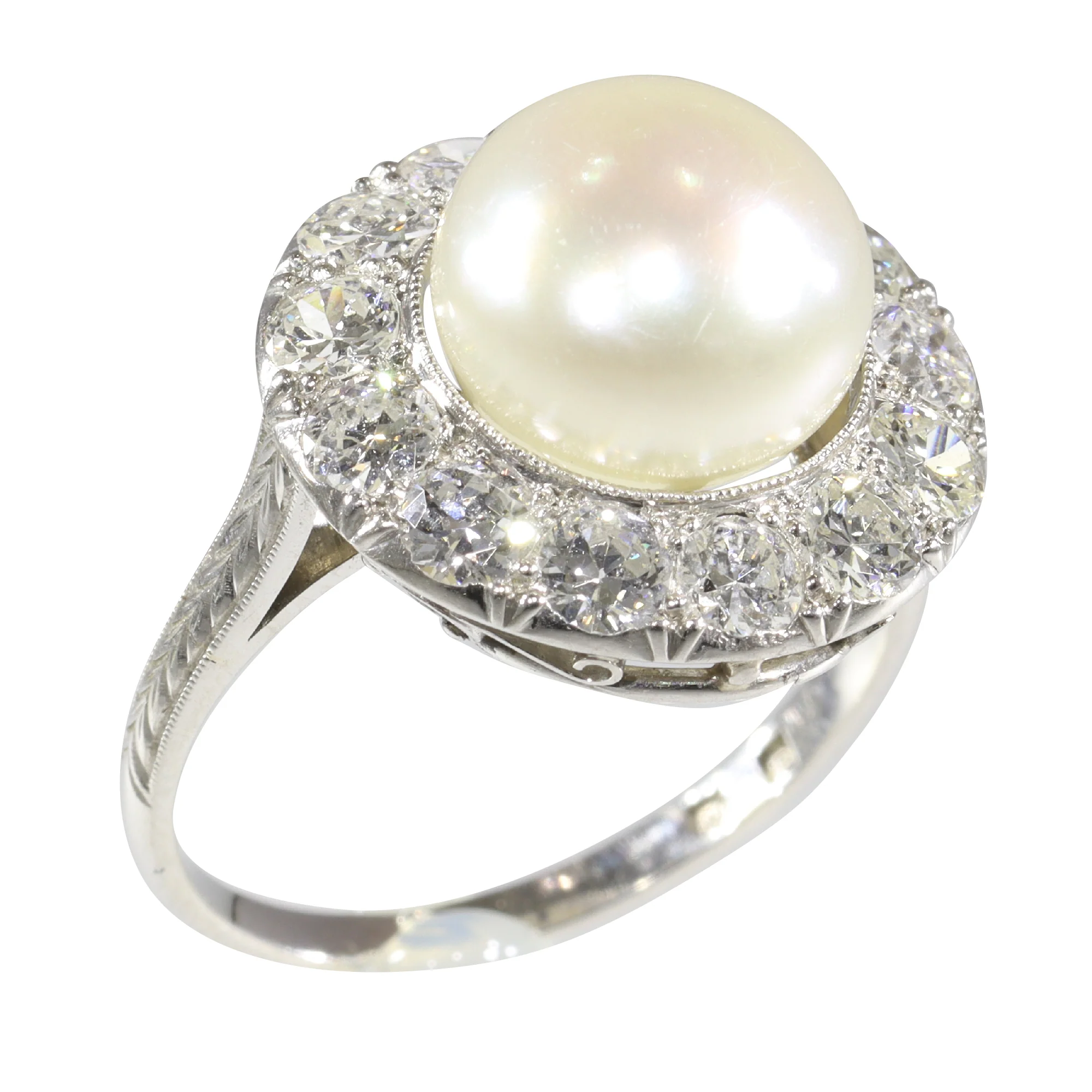 Jewel of the past: a diamond-set engagement ring from the 1930s - Image 15