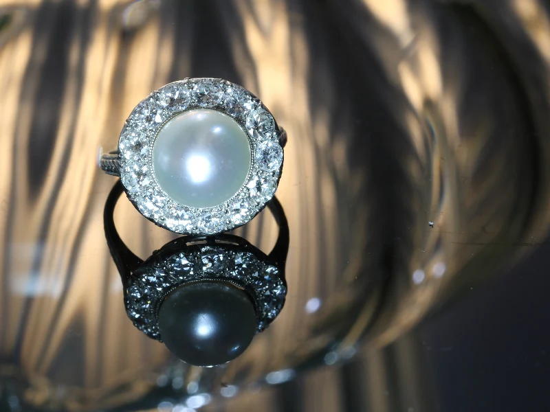 Jewel of the past: a diamond-set engagement ring from the 1930s - Image 4
