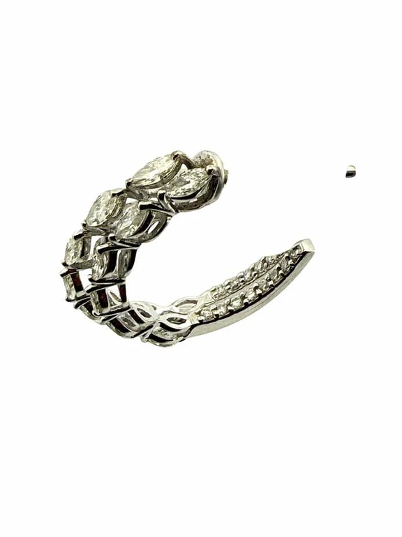 18-carat white gold hoop earrings with marquise diamonds - Image 10