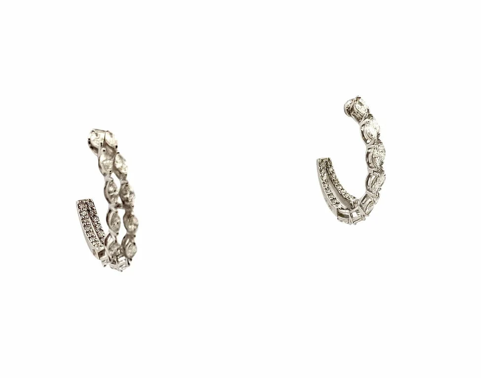 18-carat white gold hoop earrings with marquise diamonds - Image 5