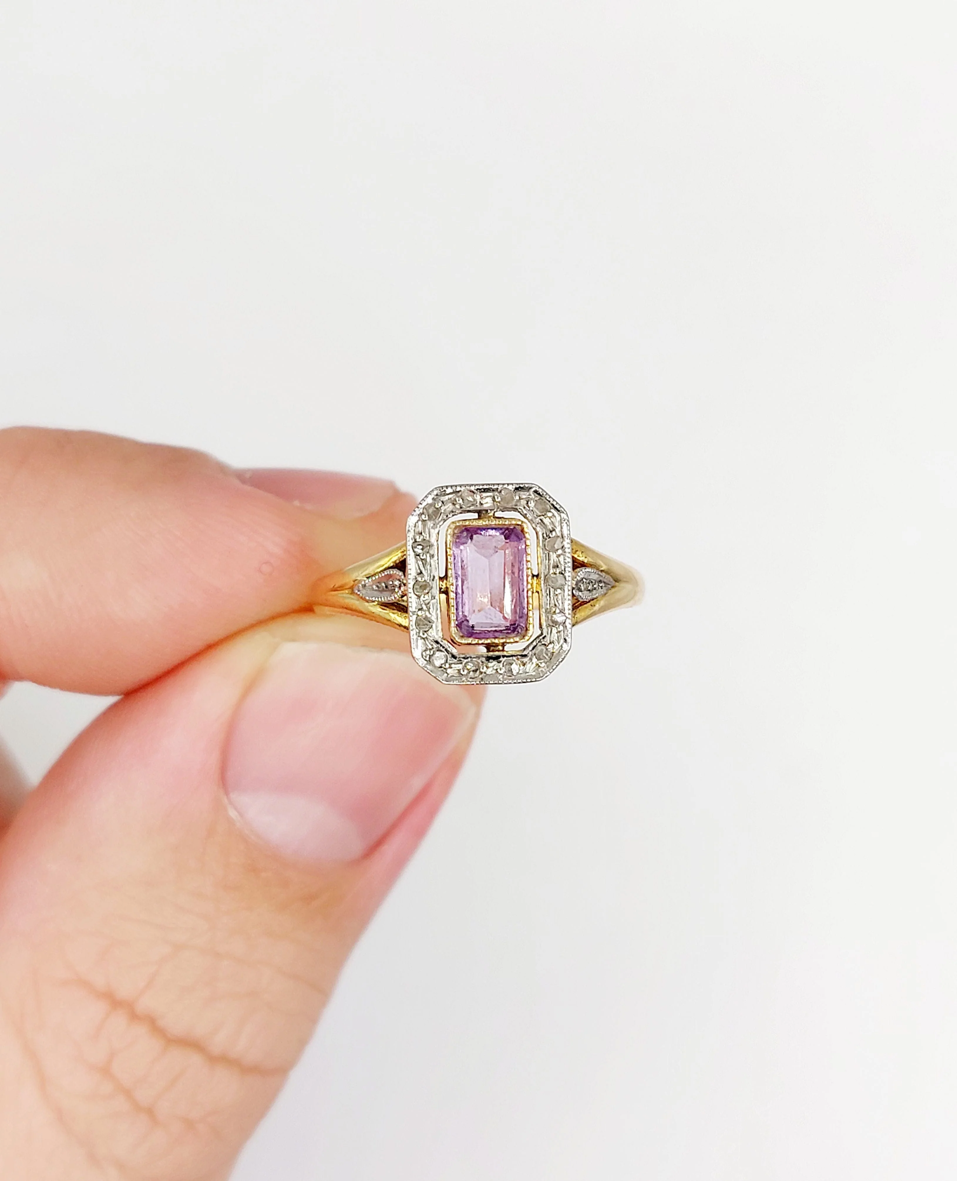 Pompadour ring in yellow gold, platinum, amethyst and rose-cut diamonds (circa 1910) - Image 3