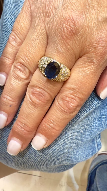 Prestige ring in 18-carat gold with diamonds and oval sapphire - Image 6