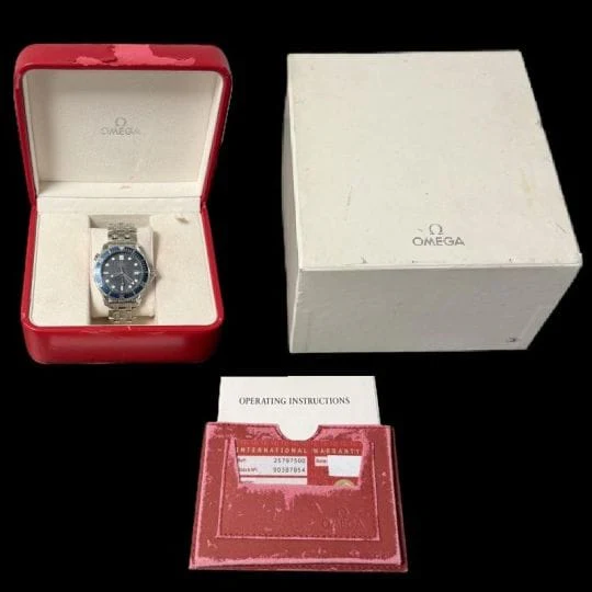 Omega Seamaster James Bond 007 Watch  - Image 11