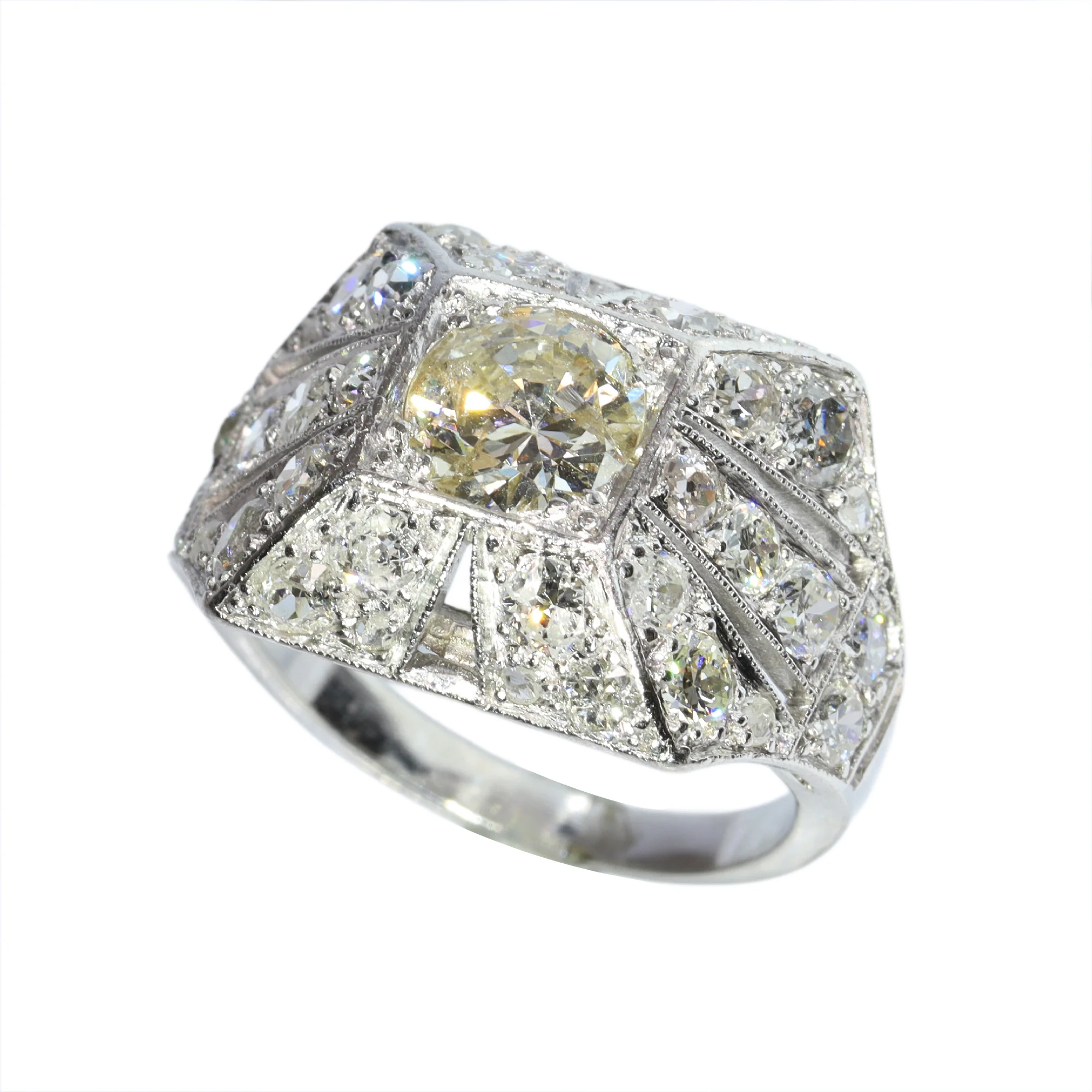Meeting the precious stone: a Belgian diamond ring from 1930 - Image 11