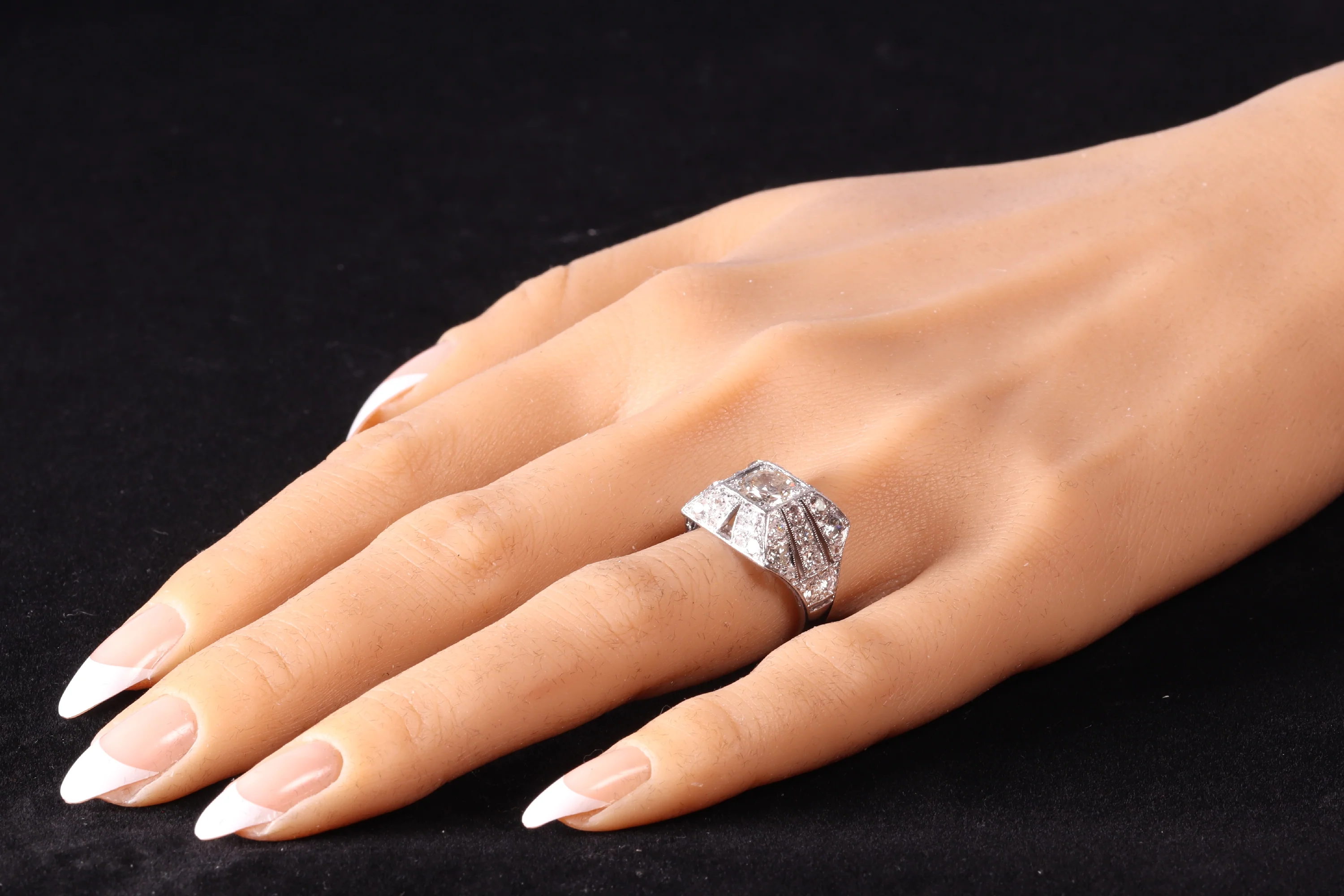 Meeting the precious stone: a Belgian diamond ring from 1930 - Image 7