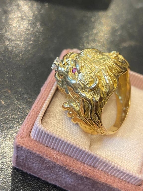 Gold Lion Ring Diamond Ruby - Image 5