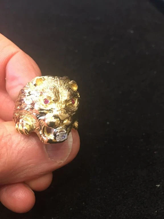 Gold Lion Ring Diamond Ruby - Image 7