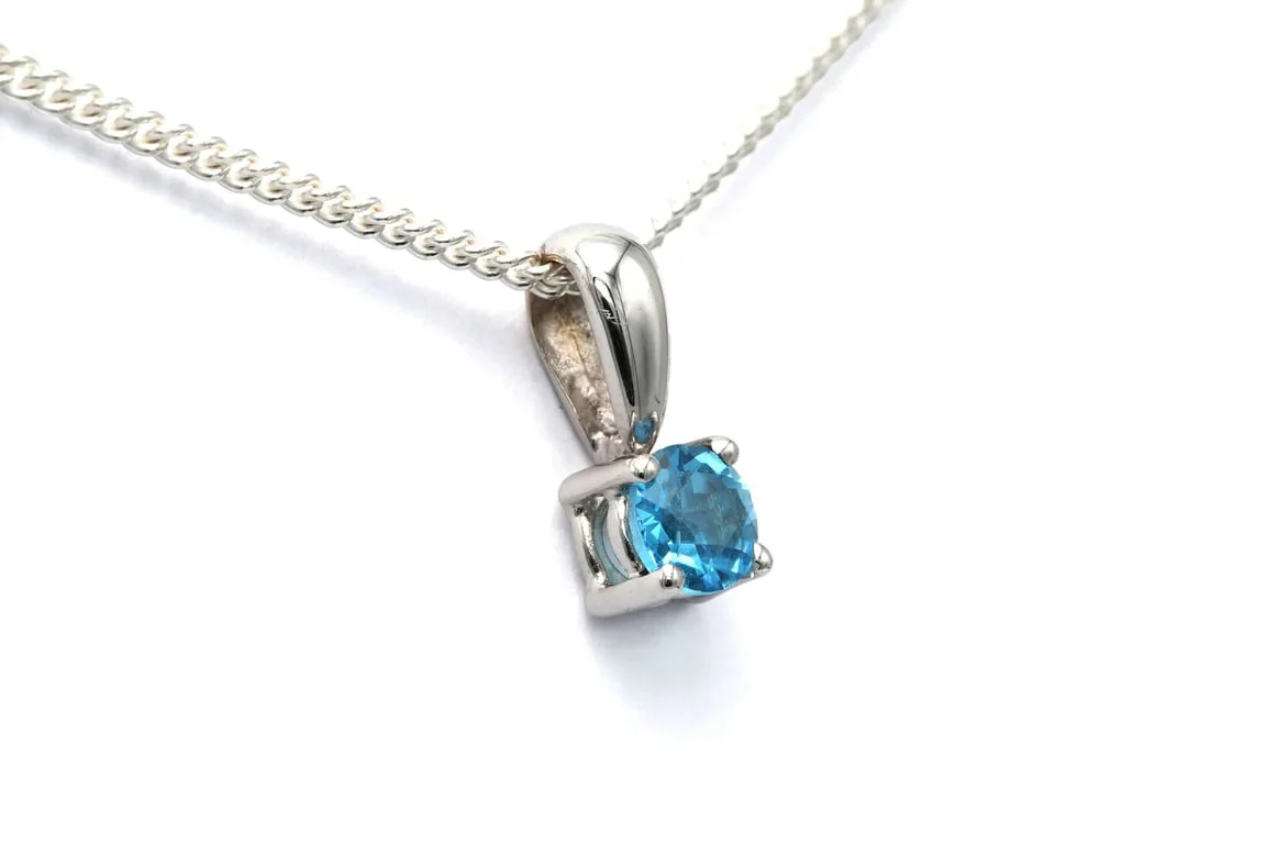 Contemporary pendant in white gold set with a topaz - Image 3