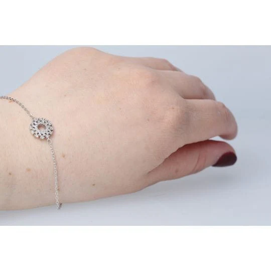 White gold and diamond bracelet - Image 4