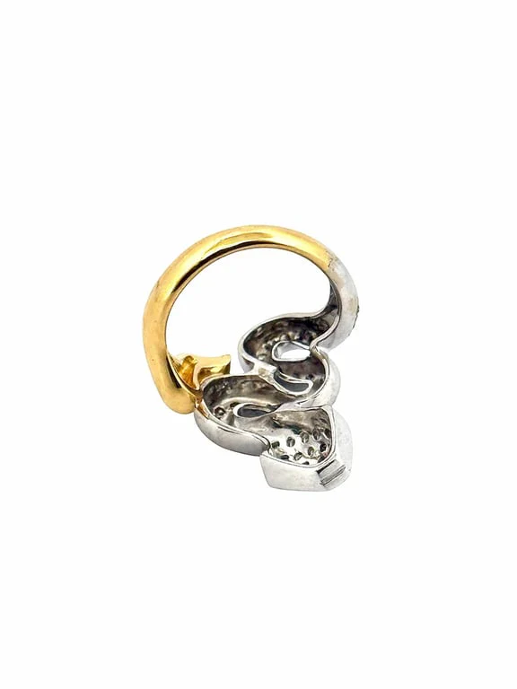 Two-tone gold snake ring with diamonds - Image 3