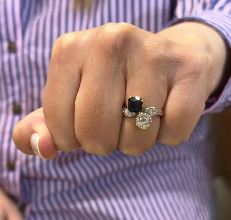 Antique ring Toi & Moi with natural Siam sapphire and diamonds - Image 10