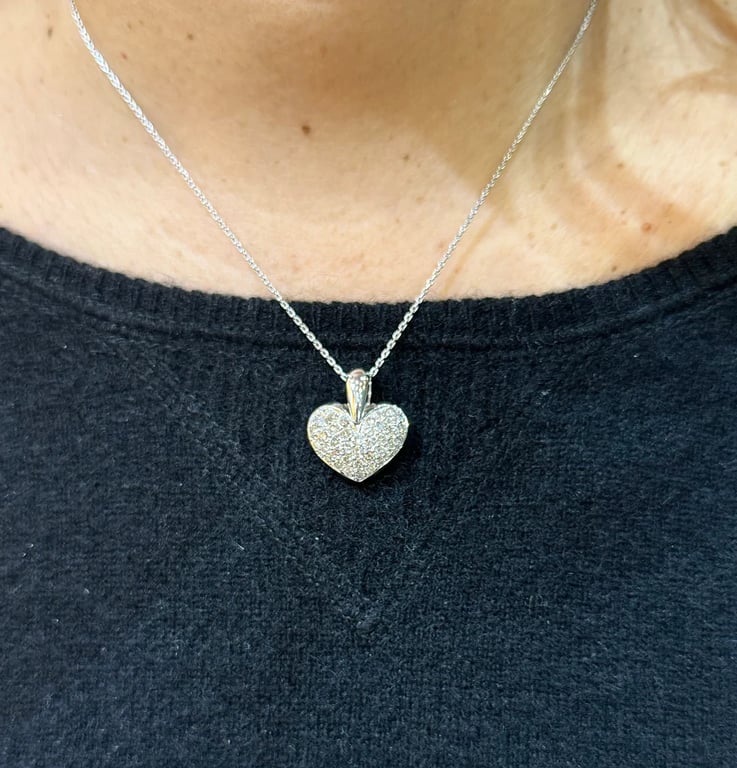 Heart pendant in 18-carat white gold and diamonds - Image 4