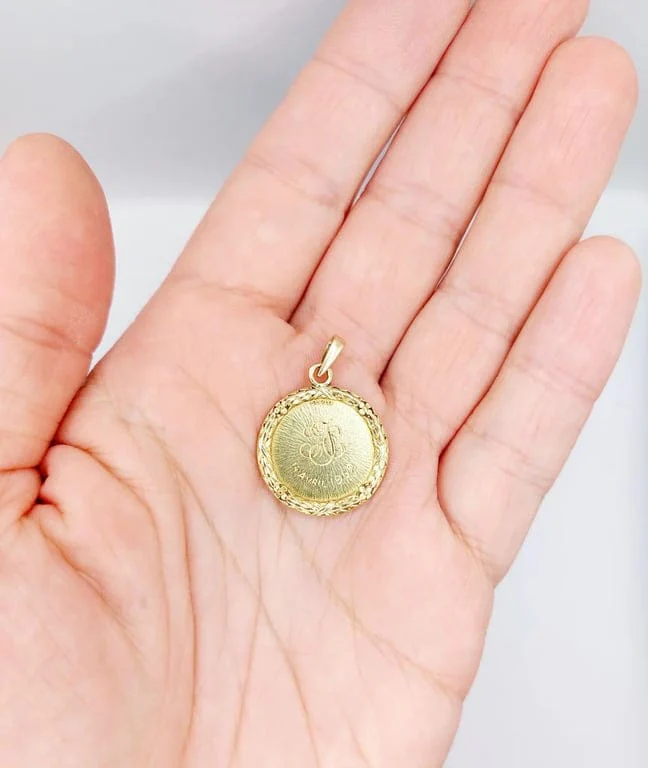 Augis - Love medal pendant 23 mm in 18k gold with diamond and ruby  - Image 16