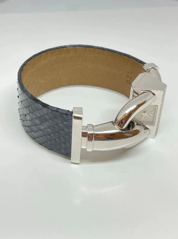 Van Cleef & Arpels Cadenas Watch in white gold and diamonds - Image 9
