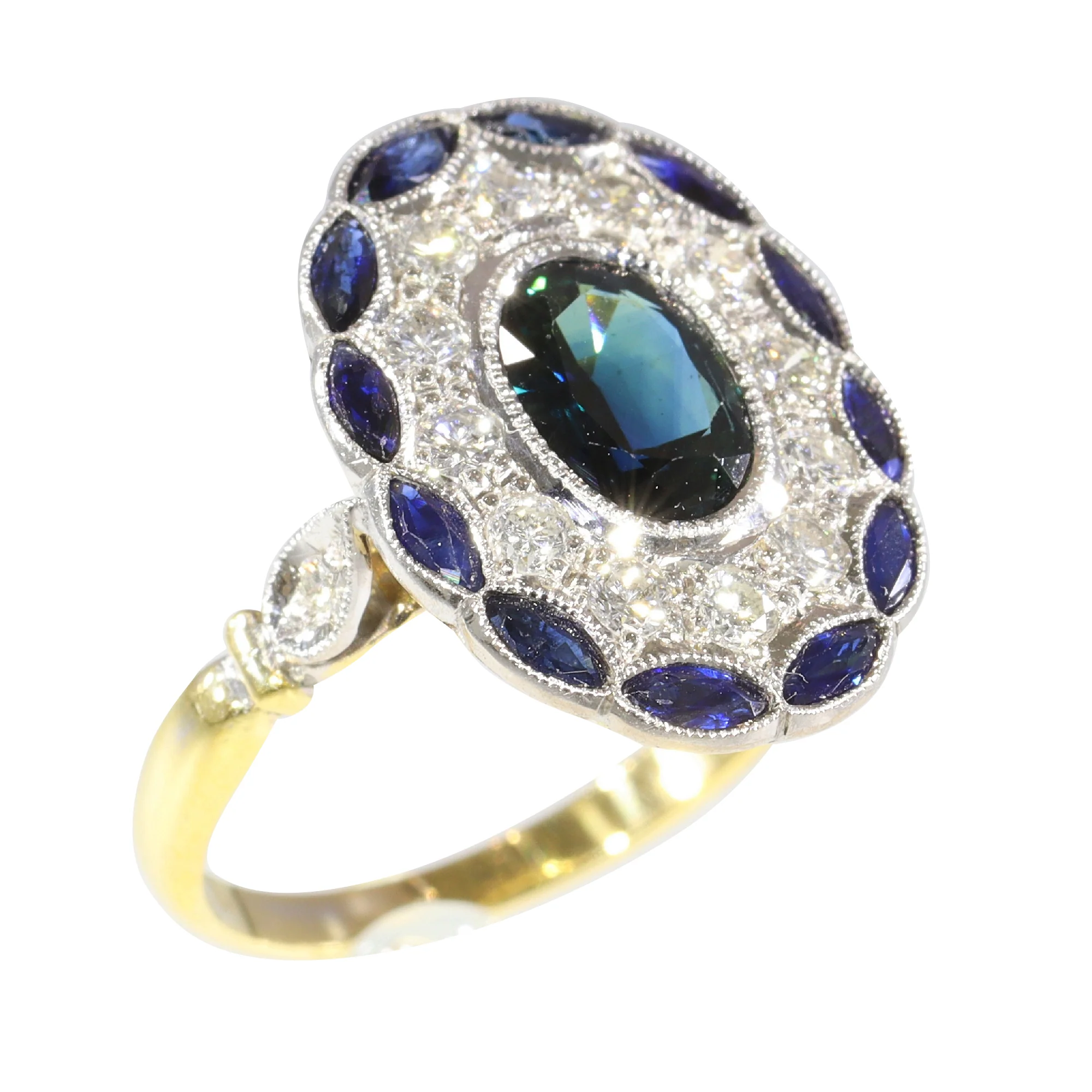 Vintage wishes: a sapphire ring between romance and history  - Image 12
