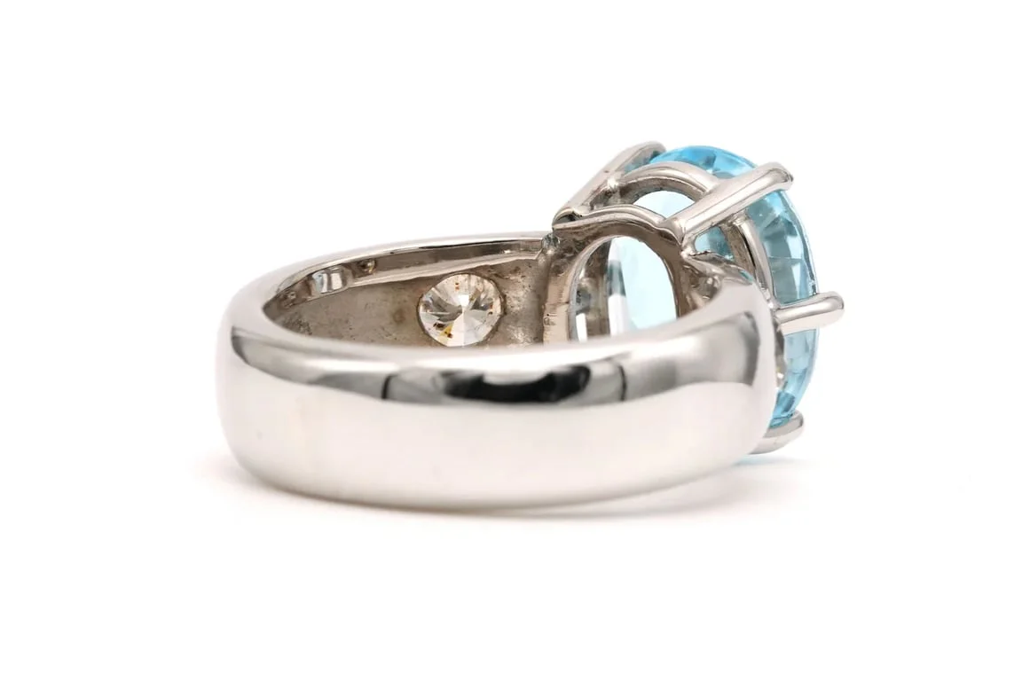 Contemporary white gold ring set with a topaz and brilliant-cut diamonds (+-0.36ct) - Image 5