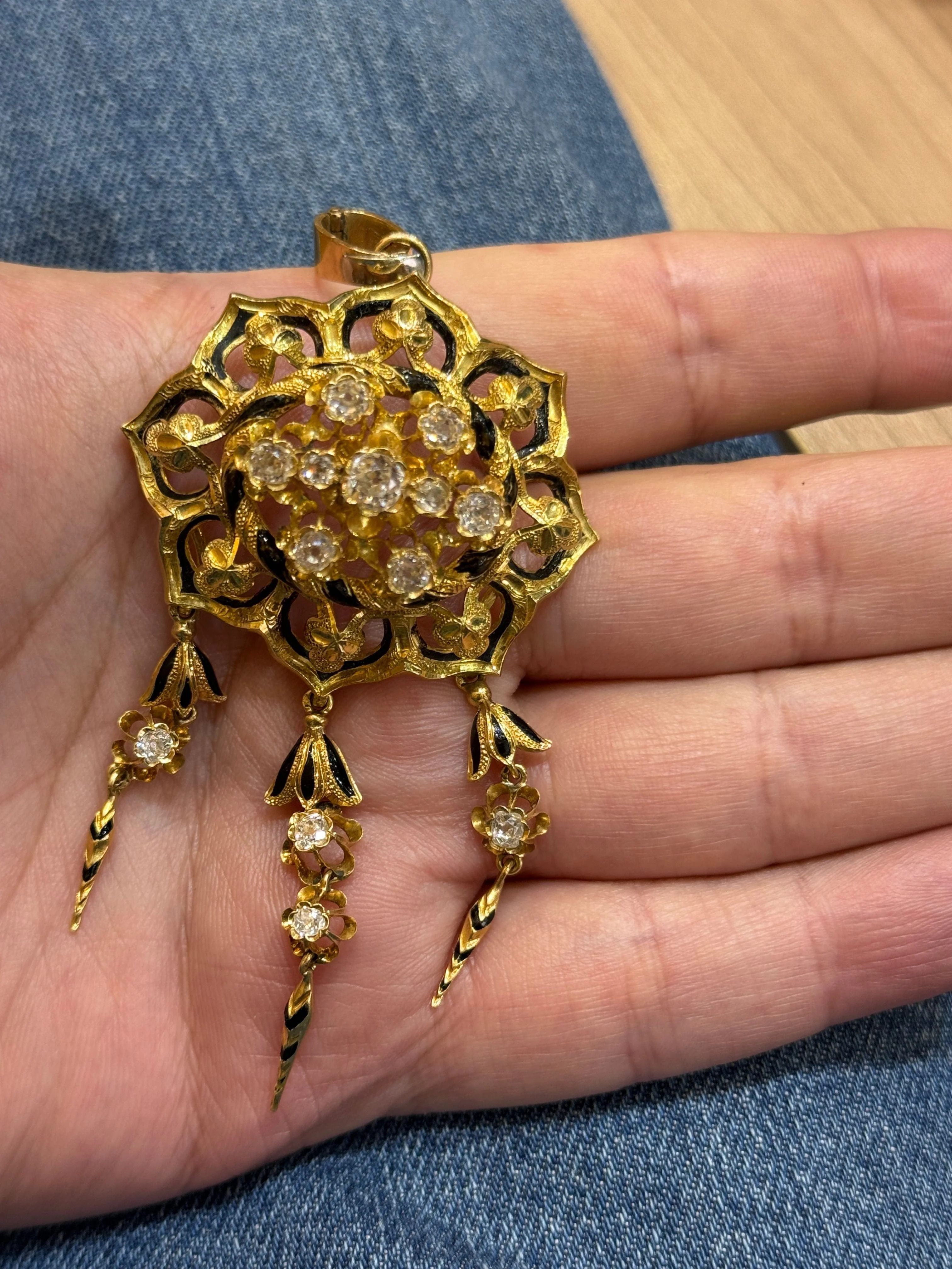 Exceptional transformable set 19th century – 18k gold, black enamel and old-cut diamonds - Image 5