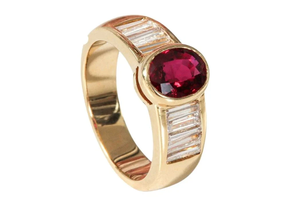 Yellow gold ring, Ruby and Diamonds - Image 4