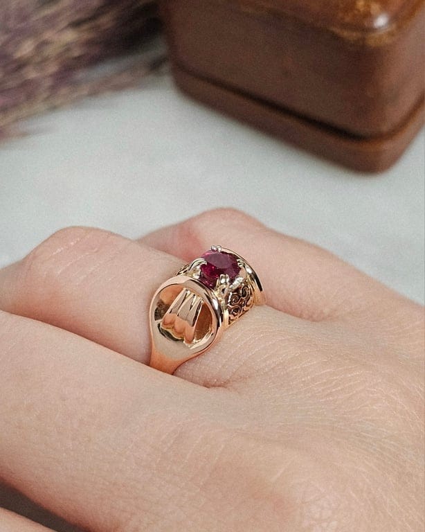 Composite ruby dome ring in 18-carat rose gold - Image 4
