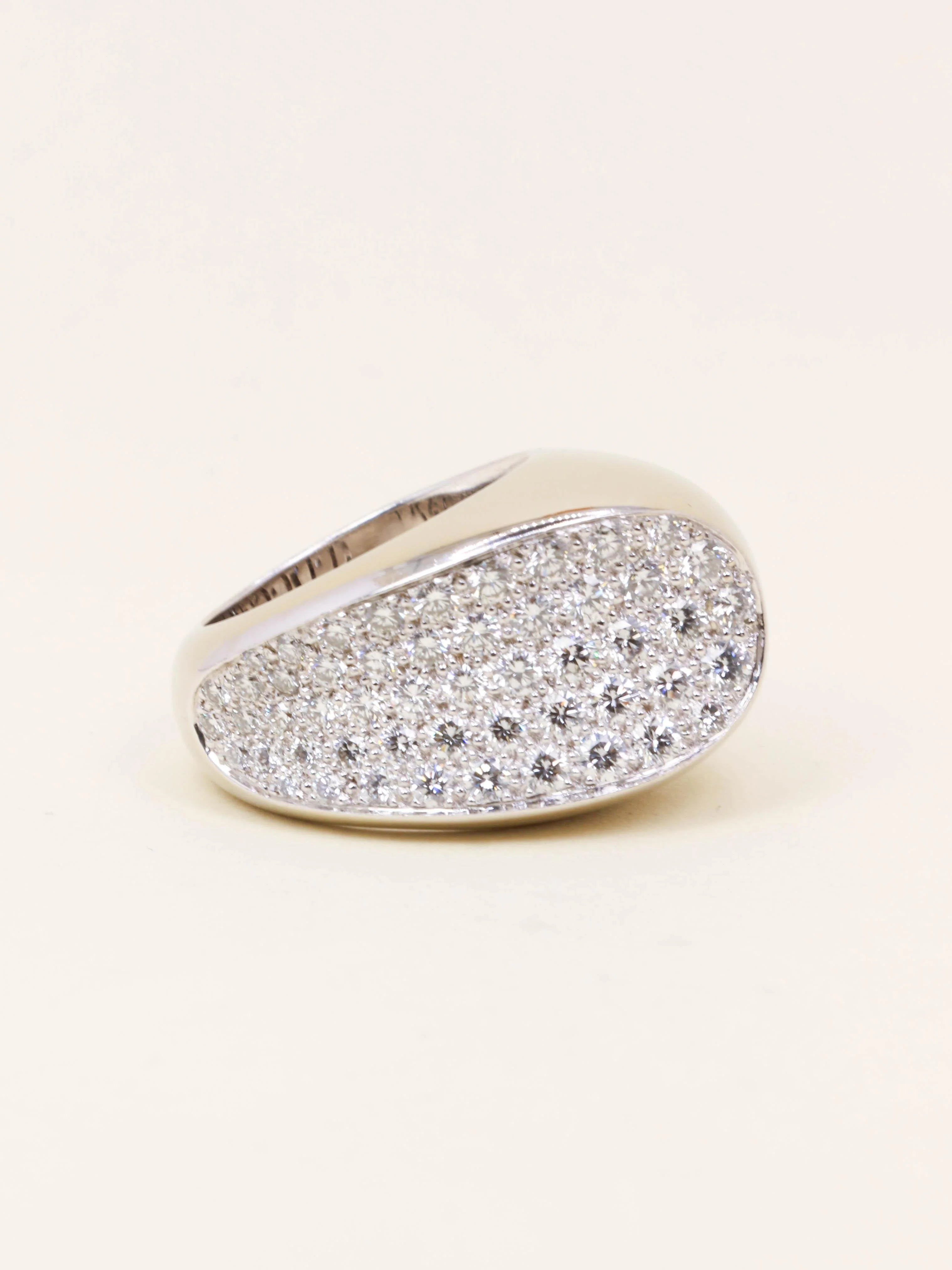 FRED Candy ring white gold diamonds - Image 9
