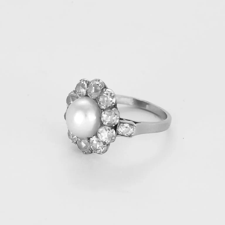 Rare Ring Daisy in platinum, fine pearl and diamonds - Image 3