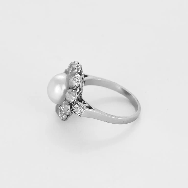 Rare Ring Daisy in platinum, fine pearl and diamonds - Image 4
